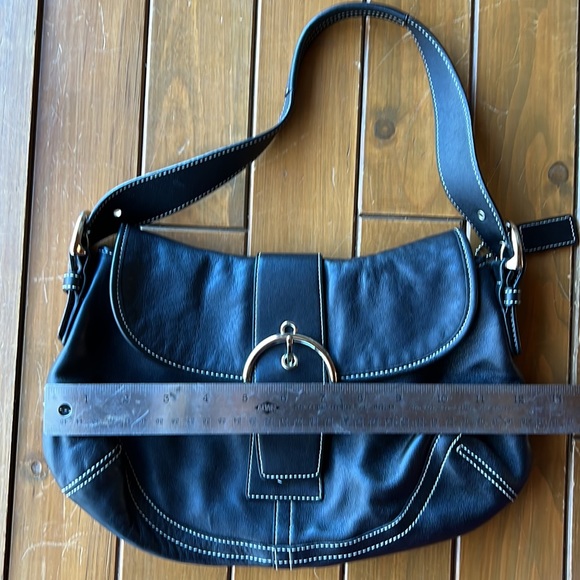 Coach Big Buckle Should Bag - Picture 7 of 8